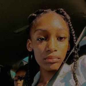 Meet your Posher, Maiya